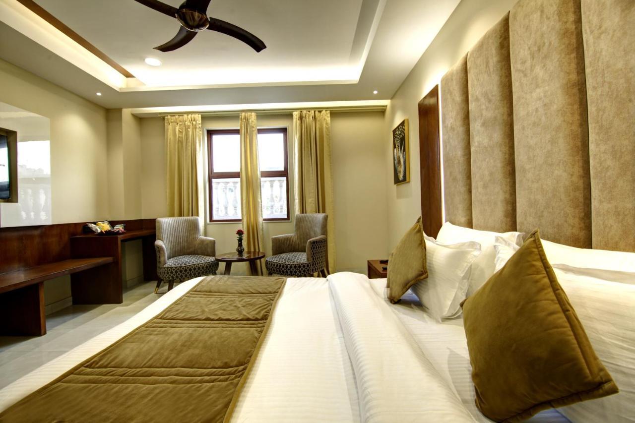 Hotel The Leena International -by Haveliya 4*